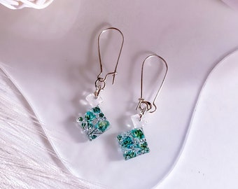 Pressed Flower Dangle Earrings | Stainless Steel Earrings | birth flower earrings, Flower Earrings, Real Flower Resin Drop Earrings
