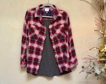 Camisa vintage a cuadros burdeos y rojo para mujer, talla XL, estilo campestre, botones, espalda gris lisa, franela vaquera estilo western.