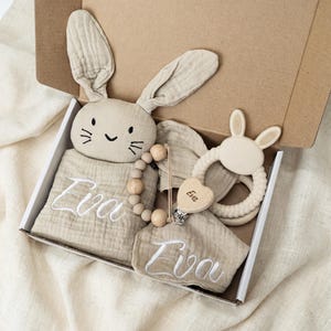 Personalized Bunny Lovey Gift Set – Embroidered Muslin Baby Toy