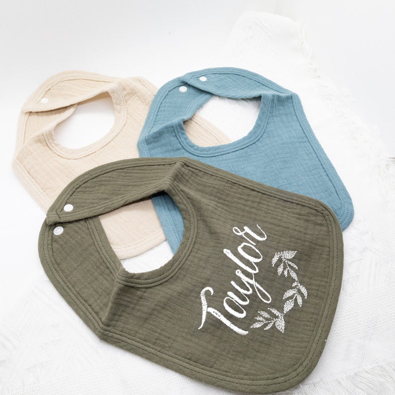 Personalized Embroidery Bib,Custom baby bib,Embroidery baby gift,Personalized baby gift image 2