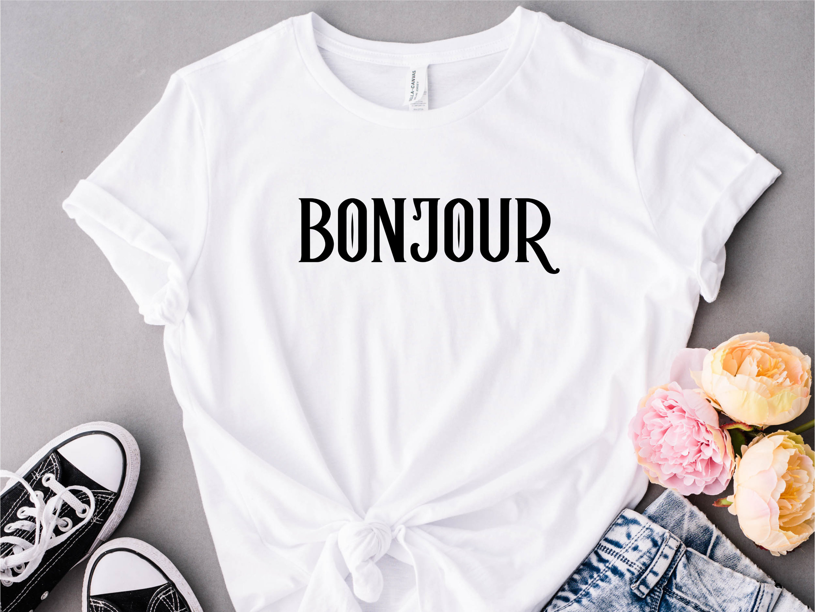 Discover Maglietta Emily In Paris France T-Shirt - Bonjour