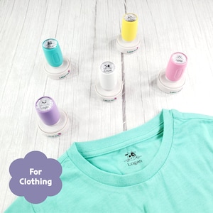 Benutzerdefinierte Name Kleidung Stempel, personalisierte Kleidung Stoff Textil Stempel für Kinder, Schule, Kita, Lager, Sport, Geschenk,