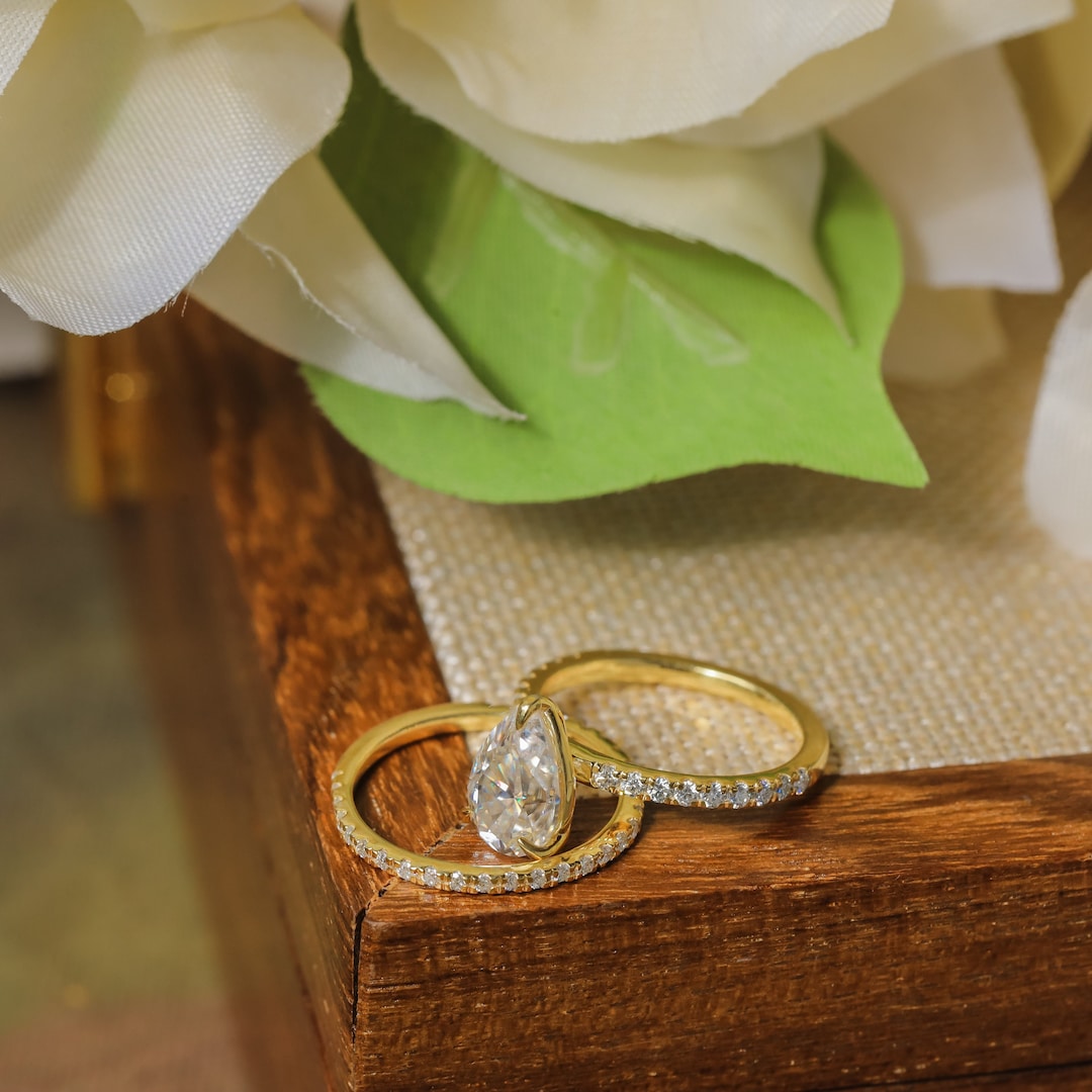 Vintage Bridal Ring Set Elegant Wedding Ring Set Pear Etsy