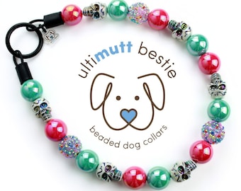 Collar para perro con cuentas de calavera de sirena, hecho a mano con perlas iridiscentes, personalizado.