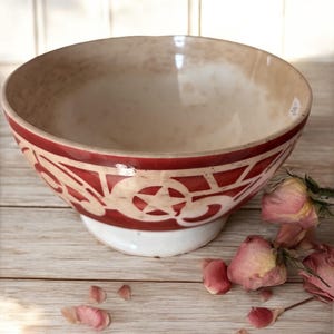 French Cafe Au Lait Bowl: Burgundy & White Tea-Stained Kitchenalia