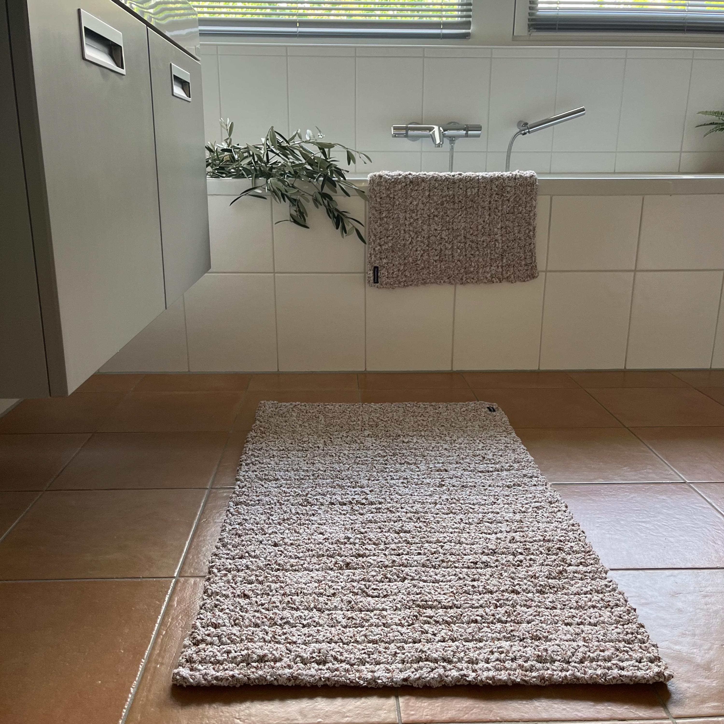 23 Crochet Bath Rug Patterns for Bathroom Floors, Entryways, and Cozy Home Decor 11 Bathroom Rugs Crochet Pattern