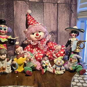 Set of 9 Vintage Clown Figurines – Mixed Lot Ceramic & Plush – Circus Decor, Creepy Cute Shelf Sitters