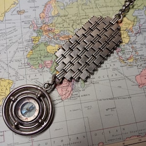 Vintage Compass with Stainless Fob and Strap bild 1