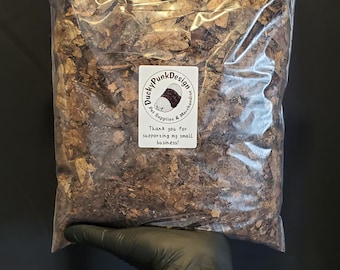 Bioactive Botanicals Hardwood Decayed Broadleaf Litter and Rotting Leaf Shred Natural Untreated Forest Floor Material for Inverts (1 Gallon)