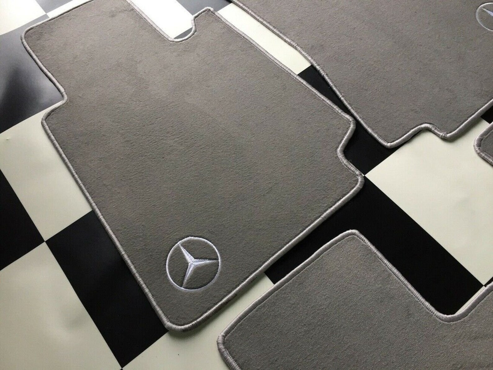 199802 W208 CLK320 CLK430 MBnz CLK 55 AMG Floor Mats Gray Etsy