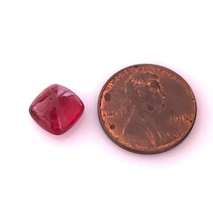 9mm,Natural Rubellite Tourmaline Sugarloaf Cabochon,Cushion shape,9x9x5mm,3.75carats,Beautiful Color Loose Gemstone For Jewelry Making