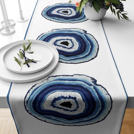 Runner da tavolo Evil Eye, Tovaglia blu buona fortuna, Runner da cucina con  perline blu, Runner di qualsiasi dimensione, Arredamento della sala da  pranzo della fattoria, Oggettistica per la casa unica 