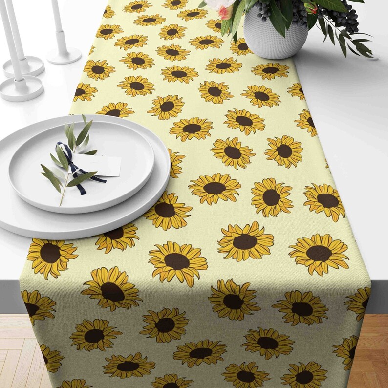 Sunflower Pattern Table Runner, Yellow & White Summer Table Runner ...