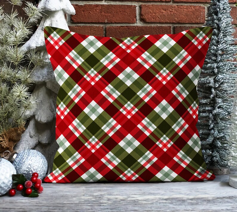 Red Green Plaid & Tartan Pillow Cover, Christmas Holiday Throw Pillow Case, Scottish Style Pattern Winter Pillow Case, Boho New Year Decor 5