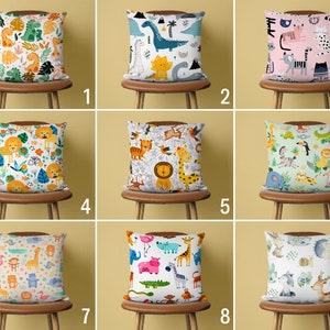 Kleurrijke dierenwereld kinderkussensloop, kussenhoes kinderkamer, leeuw kussensloop, speelkamer beddengoed textiel, kussen elke maat