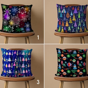 Federa per cuscino natalizia colorata, fodera per cuscino con alberi di pino e fiocchi di neve, fodera per cuscino con ornamenti natalizi, sfondo blu navy e nero, 18x18