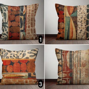 Könnte beinhalten: Vier dekorative Zierkissen mit abstrakten geometrischen Designs. Kissen mit einer Vielzahl von Farben, darunter Braun, Orange, Beige und Türkis. Jedes Kissen hat ein einzigartiges Muster mit Formen wie Ovalen, Rechtecken und organischen Formen.