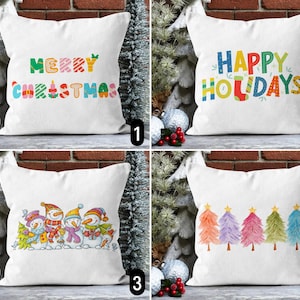 Federa per cuscino colorata con scritta "Happy Holidays", federa per cuscino con alberi di pino, pupazzi di neve e Buon Natale, federa per cuscino con tipografia invernale festiva, 16x16