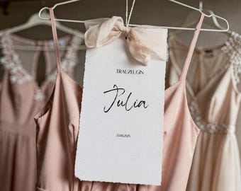 Label für Kleiderbügel | Hochzeit | Brautkleid | Schild für Brautkleid | Schild für Trauzeugin |  mit Schleife | handgerissen