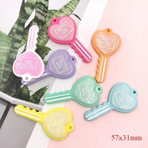 Hjärtberlock med söt flicka | 10-pack Decoden-fodralberlocker