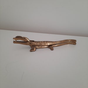 Vintage solid brass nut cracker figurine / Crocodile shape nut breaker / old Nutcracker / Solid brass nut cracker / Kitchen tools