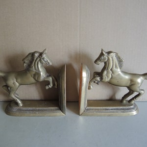 ヴィンテージ ソリッド真鍮製馬ブックエンド 2個 / 馬の像ブックエンド / ホームデコレーション / デスクアクセサリー / 装飾動物の置物 / コレクターアイテム
