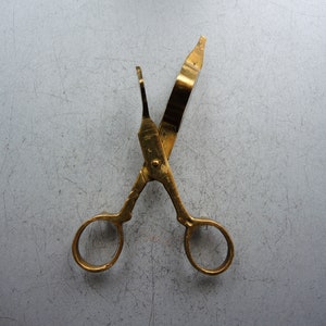Vintage Antique Style Solid Brass CANDLE SNUFFER scissors / old interior décor / Library décor / collectible scissors / Candle holders