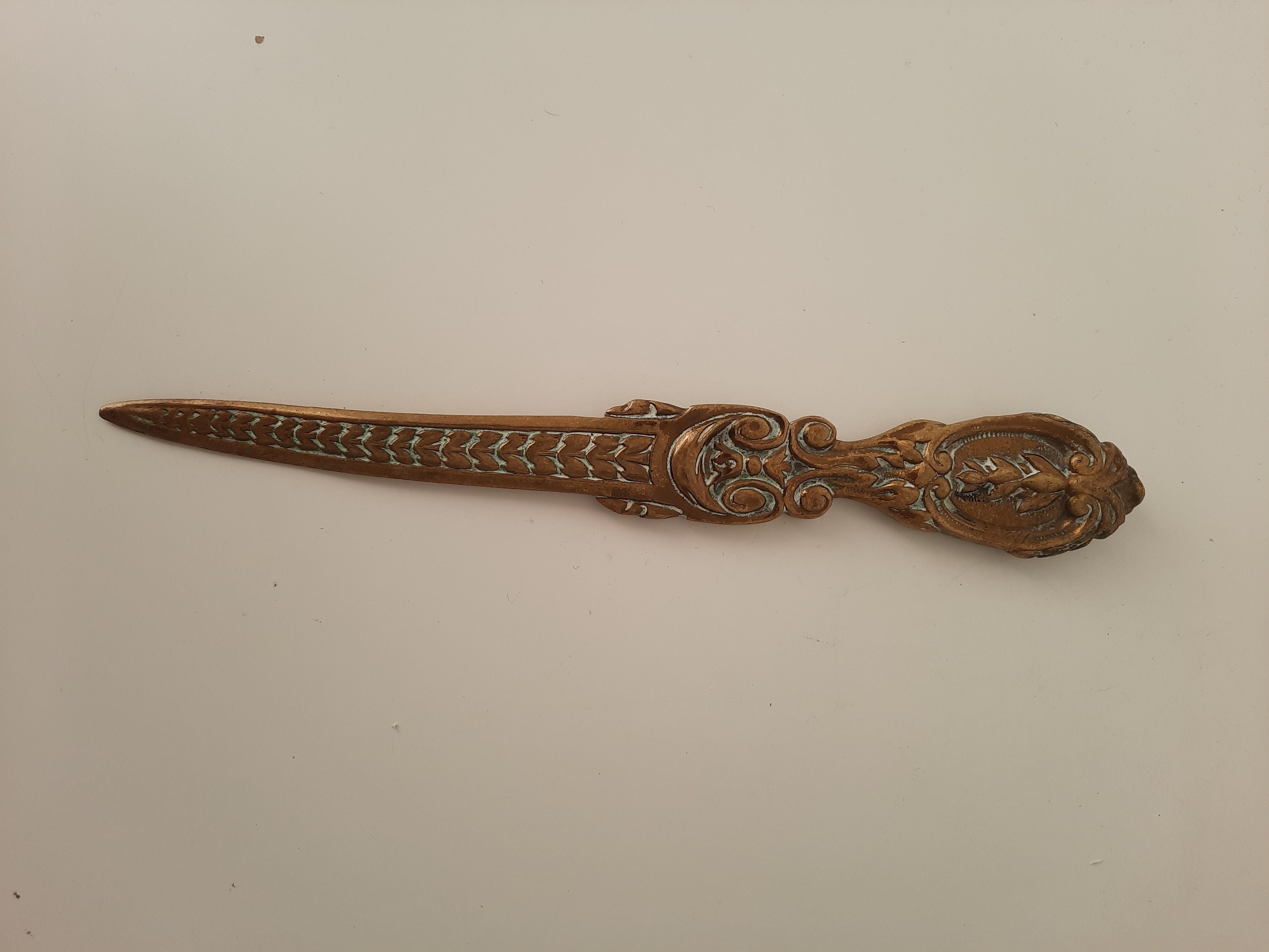 Cuchillo abrecartas de latón vintage / Abrecartas de metal decorativo