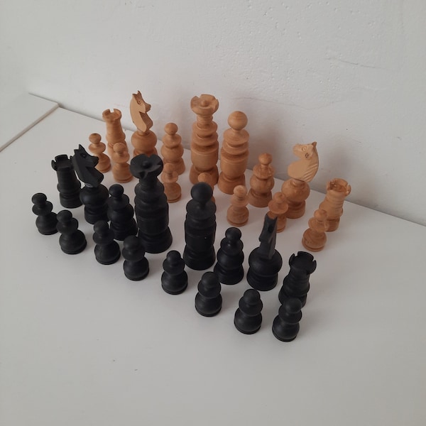 Vintage wooden wood Chess Figurines / Full Set of 32 Chess Pieces / Chess figurine / old Game / Yellow black wooden toy / art supplies