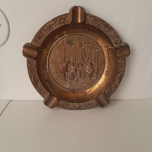 Vintage Solid brass Bronze Ashtray bowl / brass housewares / Rustic Kitchen Décor / metal art decorative art / table / interior