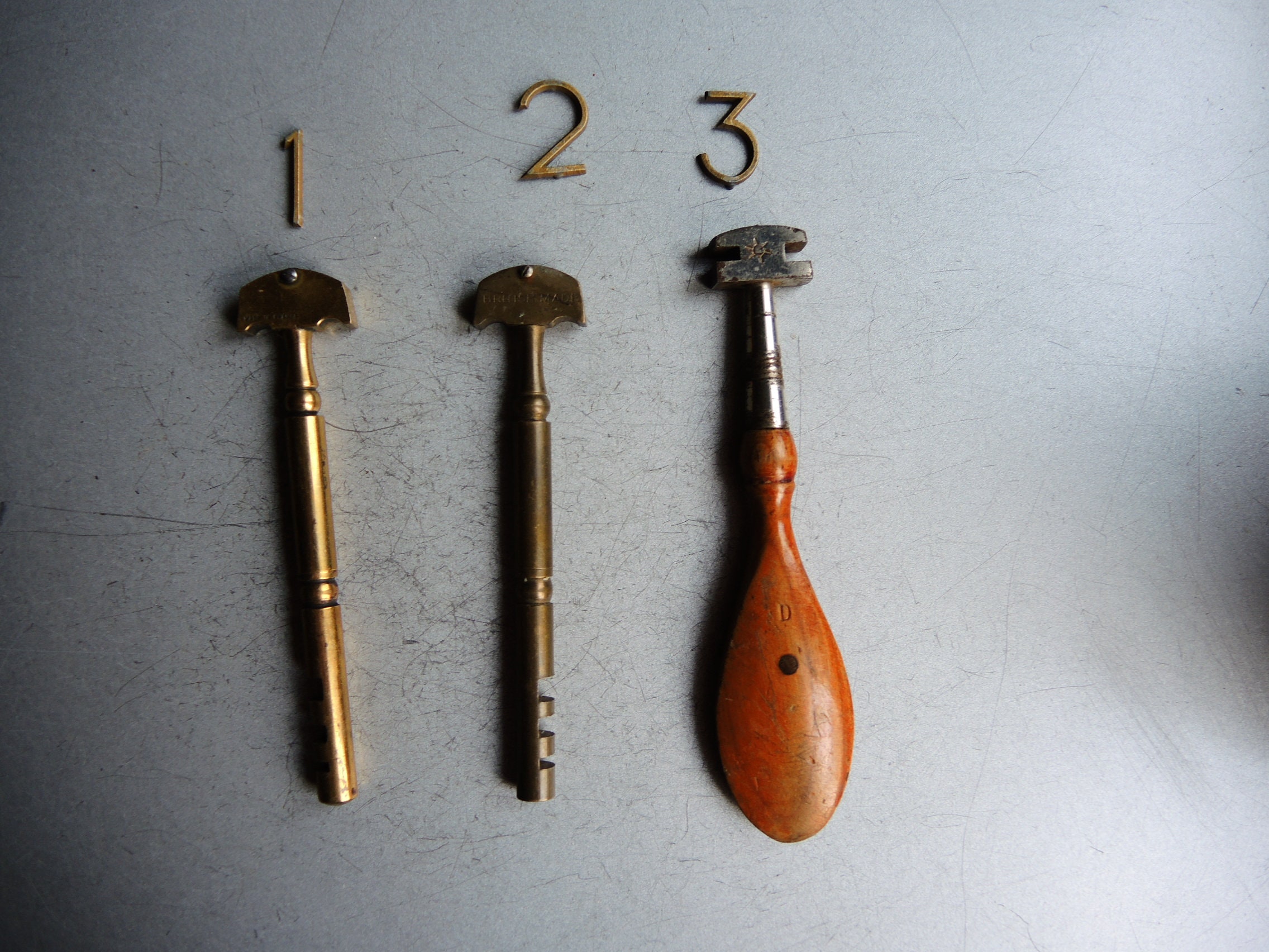 (5) vintage glass cutting tools