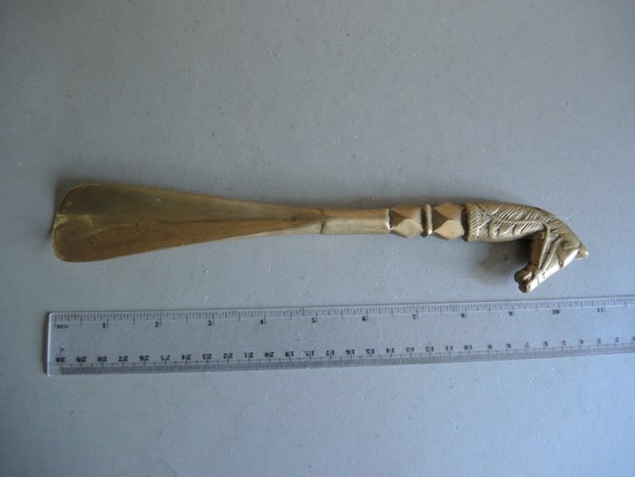 Vintage brass shoehorn / Horse head design on the… - image 7