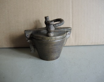 Juego de pesas de bronce de estilo antiguo vintage / Pesas de boticario en estuche / Pesas de báscula Decoración de cocina rústica / pisapapeles coleccionable