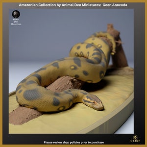 Green Anaconda Miniature: Amazonian Reptile Figurine