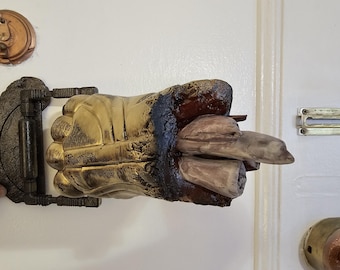 The Fifth Element Mondoshawan hand prop