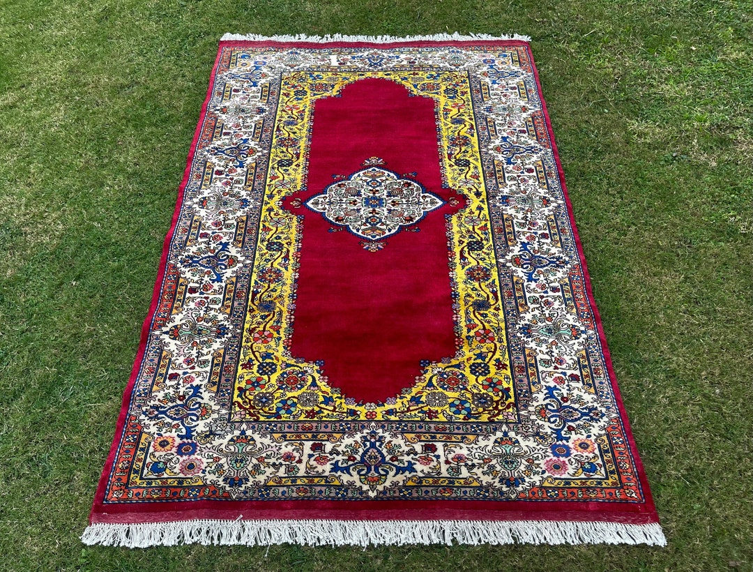Red 5x7ft. Bidjar Area Rug Handknotted High Quality Silk and Wool Rug Rug for Living Room