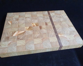 Cutting board end grain, larch, walnut 390x 285x 40 mm unique.