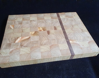 Cutting board end grain, larch, walnut 390x 285x 40 mm unique.