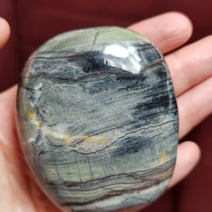 Picture Jasper Freeform – Earthy Landscape Stone for Grounding, Stability and Inner Peace