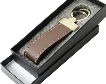 Hochwertiger Schlüsselanhänger Echt-Leder braun mit Gravur in Geschenkbox