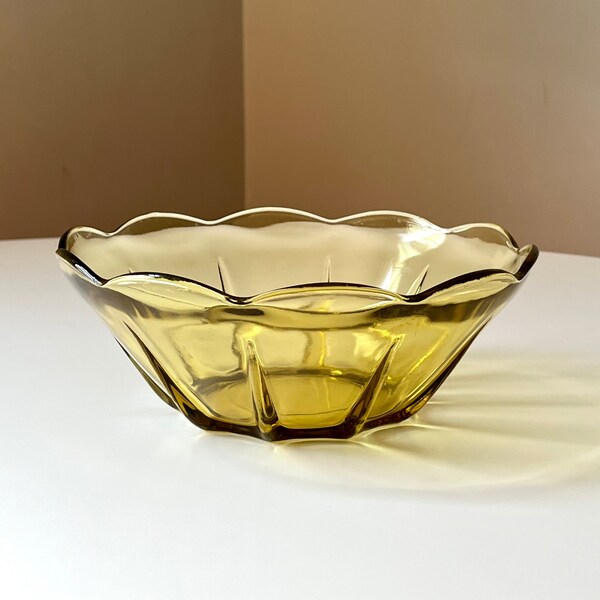 Vintage 1960s Mid Century Modern Anchor Hocking Amber Glass Serving Bowl with Scalloped Pattern