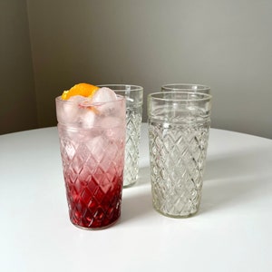 Vintage Set of 4 Embossed Diamond Glass Tumblers by Anchor Hocking
