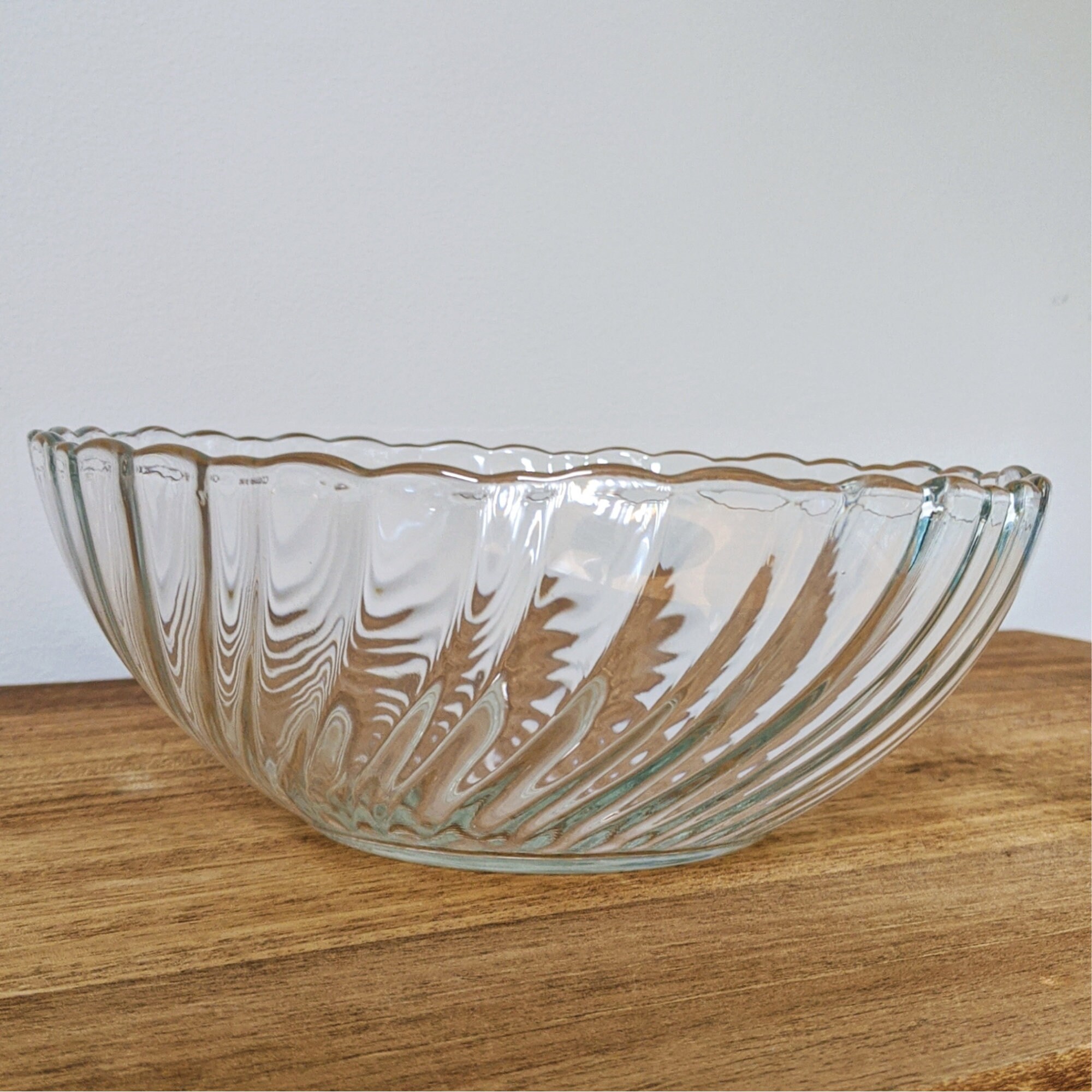 Vintage Arcoroc France Glass Bowl With a Rosaline Swirl Etsy