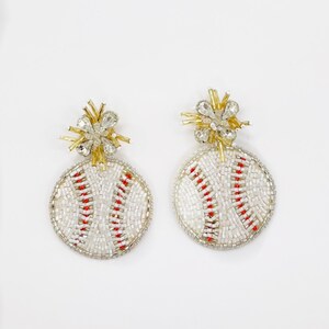 Beaded Baseball Earrings, mlb, sports, tailgate fashion, game day, handmade earrings