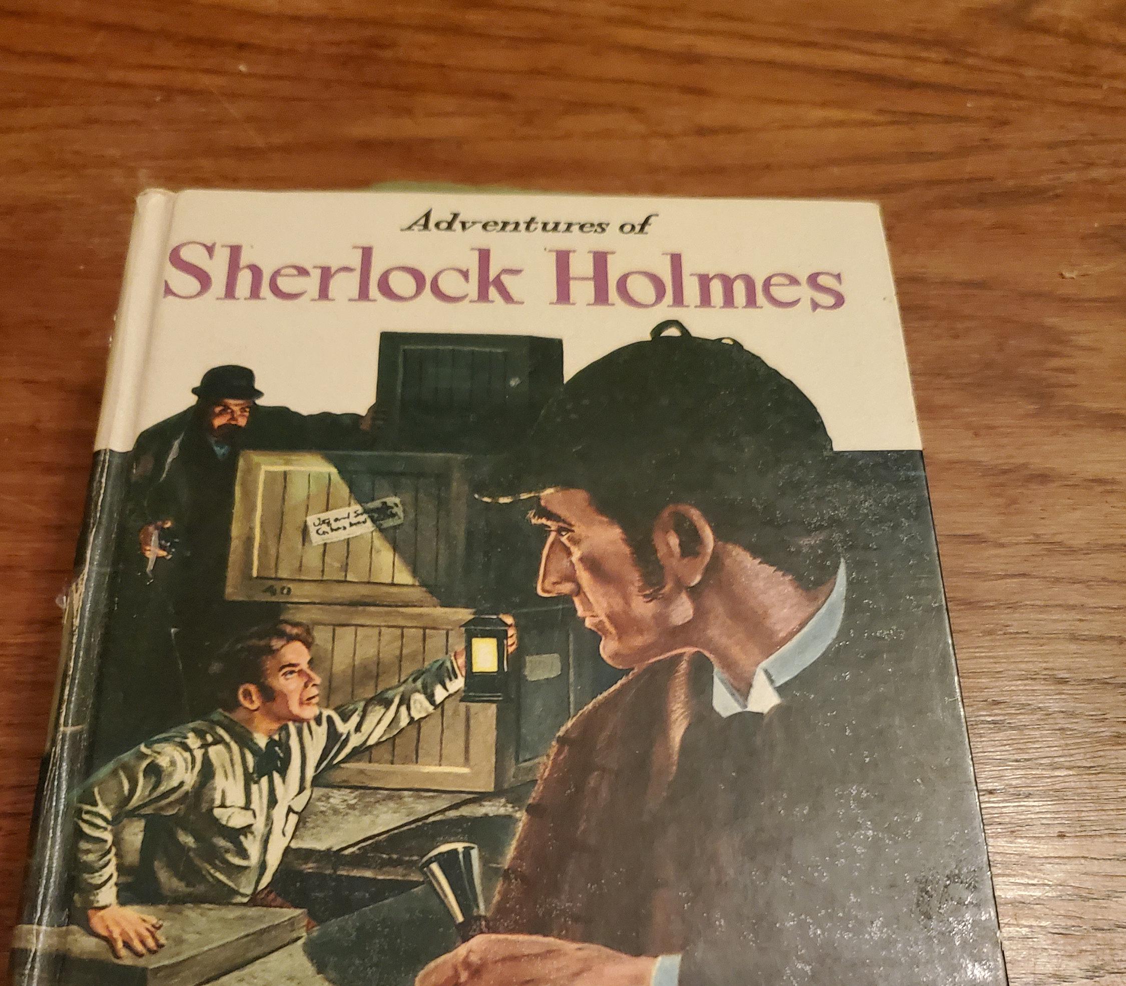 Sherlock Holmes Book Brooch Pin – 1.5 Inch Zinc Alloy & Enamel Lapel Pin, Royal Blue & Gold - View #10