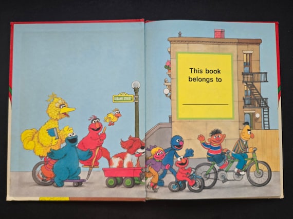 洋書 Strip show 1683792994086-scaled.jpg?ssl=1