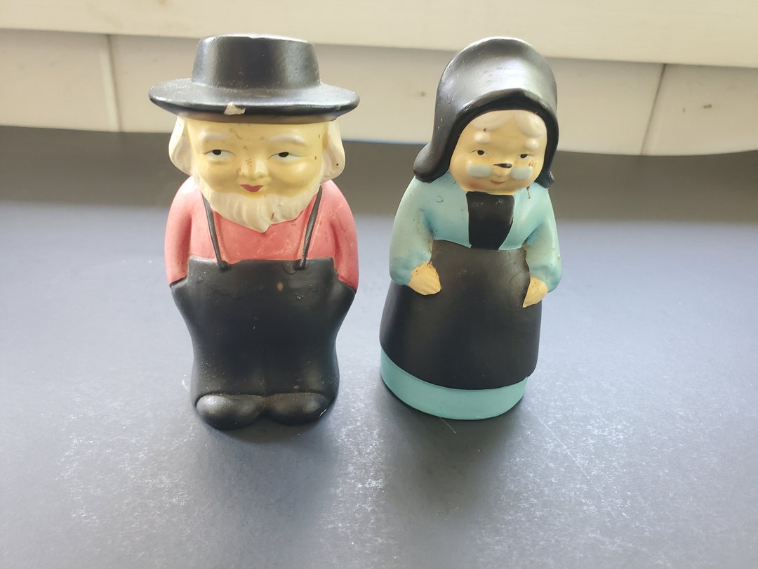 Vintage Ceramic Amish Couple Salt and Pepper Shakers Etsy
