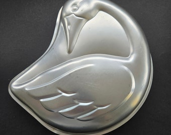 1988 Wilton Country Goose Cake Pan