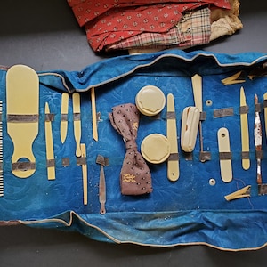 Vintage Men&#39;s Travel Grooming Kit