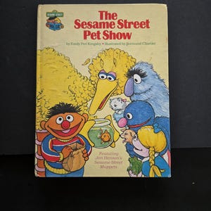 Vintage Sesame Street Book Club - The Sesame Street Pet Show by Emily Perl Kingsley - 1980